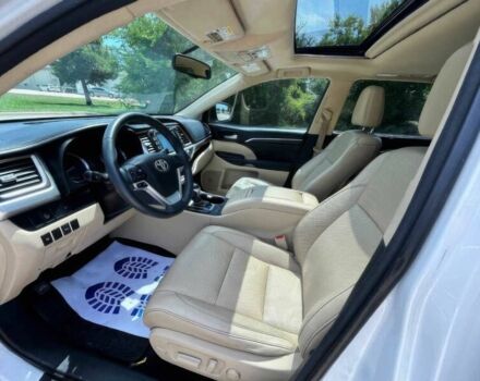 Тойота Хайлендер 2016 в Днепре (Днепропетровске) на Automoto.ua Белый Тойота Хайлендер, объемом двигателя 3.5 л и пробегом 80 тыс. км за 11000 $, фото 8 на Automoto.ua