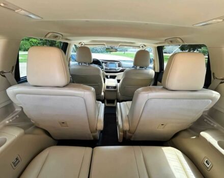 Тойота Хайлендер 2016 в Днепре (Днепропетровске) на Automoto.ua Белый Тойота Хайлендер, объемом двигателя 3.5 л и пробегом 80 тыс. км за 11000 $, фото 12 на Automoto.ua