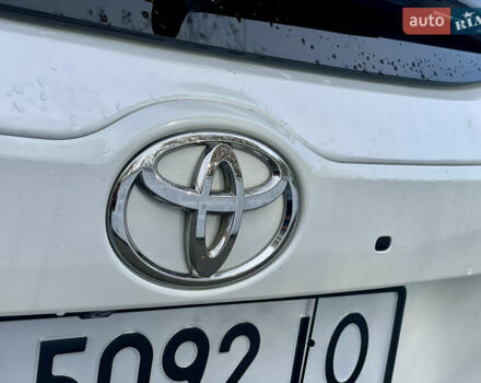 Белый Тойота Хайлендер, объемом двигателя 2.67 л и пробегом 180 тыс. км за 18995 $, фото 22 на Automoto.ua