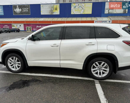 Тойота Хайлендер 2016 в Киеве на Automoto.ua Белый Тойота Хайлендер, объемом двигателя 2.67 л и пробегом 185 тыс. км за 18550 $, фото 8 на Automoto.ua