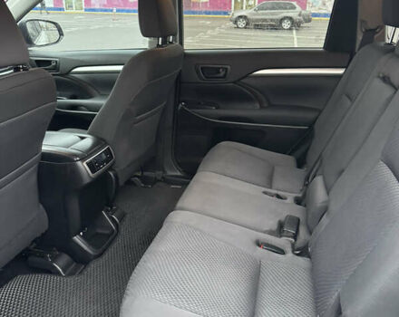 Тойота Хайлендер 2016 в Киеве на Automoto.ua Белый Тойота Хайлендер, объемом двигателя 2.67 л и пробегом 185 тыс. км за 18550 $, фото 17 на Automoto.ua