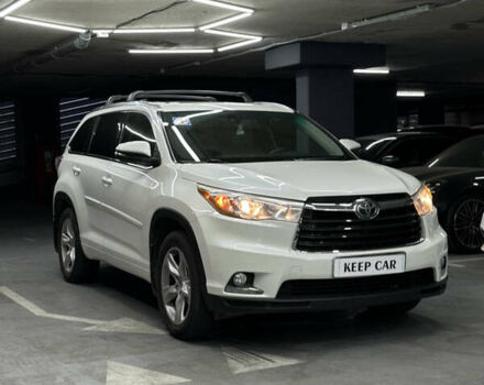Белый Тойота Хайлендер, объемом двигателя 3.5 л и пробегом 145 тыс. км за 24800 $, фото 2 на Automoto.ua