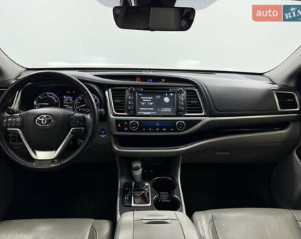 Белый Тойота Хайлендер, объемом двигателя 3.46 л и пробегом 100 тыс. км за 34000 $, фото 35 на Automoto.ua