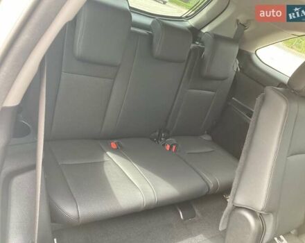 Белый Тойота Хайлендер, объемом двигателя 3.46 л и пробегом 22 тыс. км за 29500 $, фото 16 на Automoto.ua