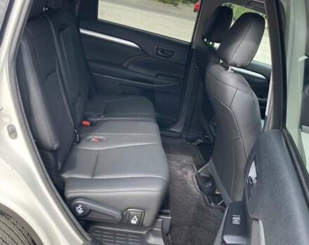 Белый Тойота Хайлендер, объемом двигателя 3.46 л и пробегом 22 тыс. км за 29500 $, фото 13 на Automoto.ua