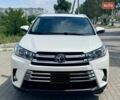 Білий Тойота Хайлендер, об'ємом двигуна 3.46 л та пробігом 70 тис. км за 26900 $, фото 2 на Automoto.ua