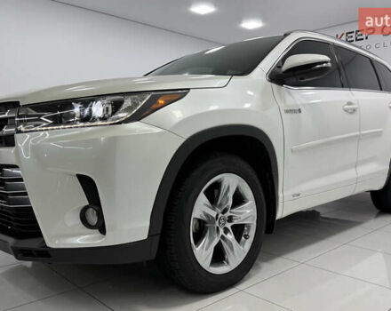 Белый Тойота Хайлендер, объемом двигателя 3.46 л и пробегом 100 тыс. км за 34000 $, фото 12 на Automoto.ua