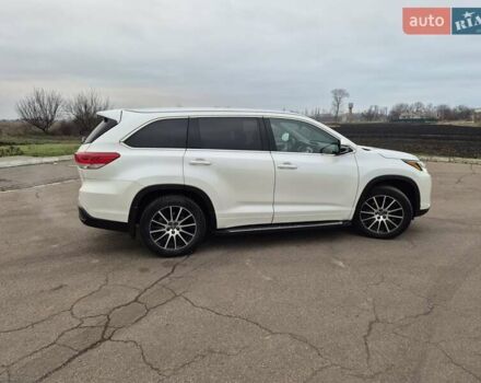 Білий Тойота Хайлендер, об'ємом двигуна 2.67 л та пробігом 149 тис. км за 29500 $, фото 7 на Automoto.ua