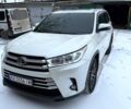 Білий Тойота Хайлендер, об'ємом двигуна 3.5 л та пробігом 138 тис. км за 24000 $, фото 1 на Automoto.ua