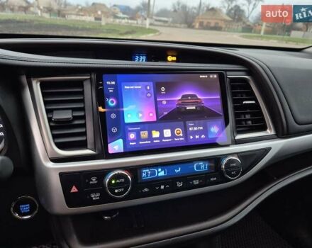 Білий Тойота Хайлендер, об'ємом двигуна 2.67 л та пробігом 149 тис. км за 29500 $, фото 3 на Automoto.ua