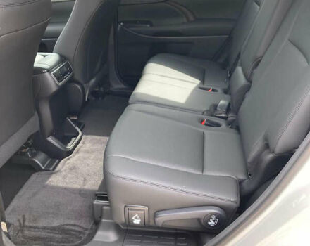 Белый Тойота Хайлендер, объемом двигателя 3.46 л и пробегом 15 тыс. км за 23500 $, фото 10 на Automoto.ua