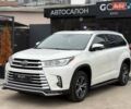 Белый Тойота Хайлендер, объемом двигателя 3.46 л и пробегом 138 тыс. км за 21999 $, фото 1 на Automoto.ua