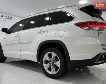 Белый Тойота Хайлендер, объемом двигателя 3.46 л и пробегом 100 тыс. км за 34000 $, фото 19 на Automoto.ua