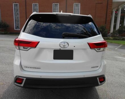 Белый Тойота Хайлендер, объемом двигателя 3.5 л и пробегом 67 тыс. км за 15600 $, фото 5 на Automoto.ua