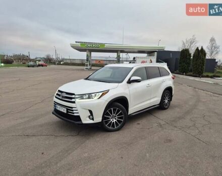 Білий Тойота Хайлендер, об'ємом двигуна 2.67 л та пробігом 149 тис. км за 29500 $, фото 2 на Automoto.ua