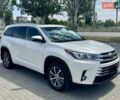 Білий Тойота Хайлендер, об'ємом двигуна 3.46 л та пробігом 70 тис. км за 26900 $, фото 6 на Automoto.ua