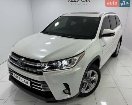 Белый Тойота Хайлендер, объемом двигателя 3.46 л и пробегом 100 тыс. км за 34000 $, фото 1 на Automoto.ua