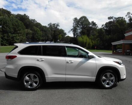 Белый Тойота Хайлендер, объемом двигателя 3.5 л и пробегом 67 тыс. км за 15600 $, фото 7 на Automoto.ua