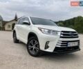 Белый Тойота Хайлендер, объемом двигателя 3.46 л и пробегом 22 тыс. км за 29500 $, фото 1 на Automoto.ua
