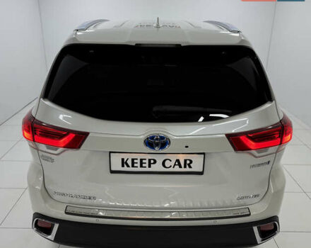 Белый Тойота Хайлендер, объемом двигателя 3.46 л и пробегом 100 тыс. км за 34000 $, фото 15 на Automoto.ua