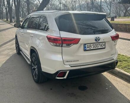 Білий Тойота Хайлендер, об'ємом двигуна 3.46 л та пробігом 89 тис. км за 39000 $, фото 1 на Automoto.ua