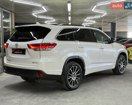 Белый Тойота Хайлендер, объемом двигателя 3.46 л и пробегом 74 тыс. км за 32900 $, фото 15 на Automoto.ua