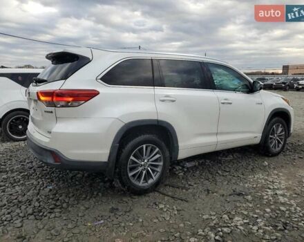 Белый Тойота Хайлендер, объемом двигателя 3.5 л и пробегом 86 тыс. км за 8700 $, фото 2 на Automoto.ua