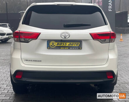 Білий Тойота Хайлендер, об'ємом двигуна 3.5 л та пробігом 60 тис. км за 31400 $, фото 4 на Automoto.ua