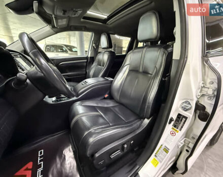 Белый Тойота Хайлендер, объемом двигателя 3.46 л и пробегом 74 тыс. км за 32900 $, фото 18 на Automoto.ua