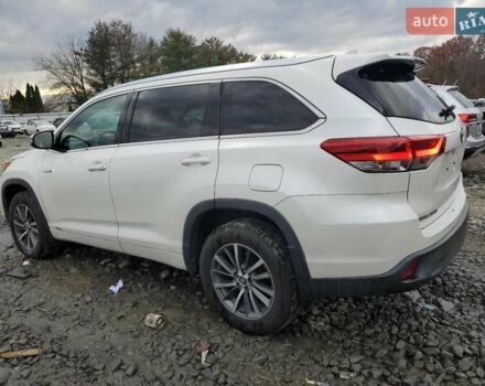 Белый Тойота Хайлендер, объемом двигателя 3.5 л и пробегом 86 тыс. км за 8700 $, фото 1 на Automoto.ua