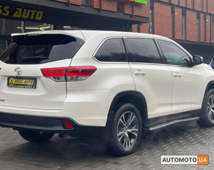 Білий Тойота Хайлендер, об'ємом двигуна 3.5 л та пробігом 60 тис. км за 31400 $, фото 5 на Automoto.ua