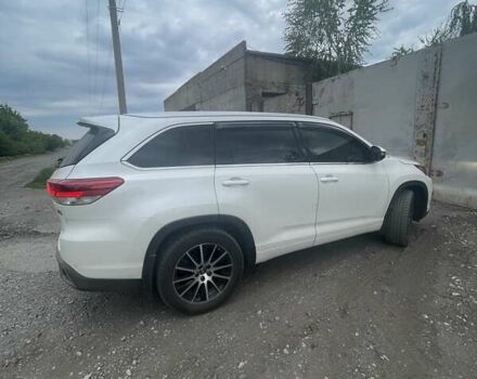 Білий Тойота Хайлендер, об'ємом двигуна 3.46 л та пробігом 100 тис. км за 35000 $, фото 6 на Automoto.ua