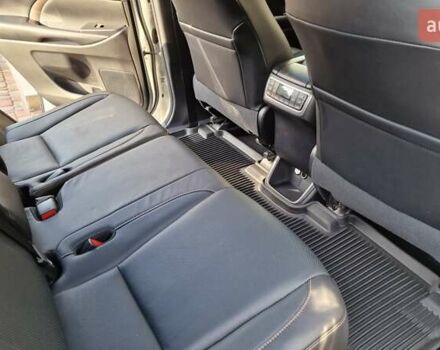 Белый Тойота Хайлендер, объемом двигателя 3.5 л и пробегом 13 тыс. км за 38500 $, фото 3 на Automoto.ua