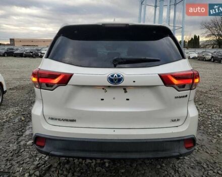 Белый Тойота Хайлендер, объемом двигателя 3.5 л и пробегом 86 тыс. км за 8700 $, фото 5 на Automoto.ua