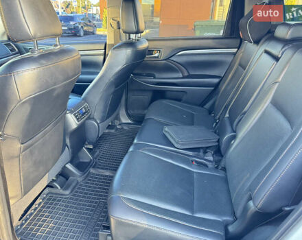 Белый Тойота Хайлендер, объемом двигателя 3.46 л и пробегом 149 тыс. км за 32700 $, фото 11 на Automoto.ua