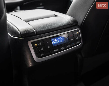 Белый Тойота Хайлендер, объемом двигателя 3.46 л и пробегом 26 тыс. км за 37950 $, фото 52 на Automoto.ua