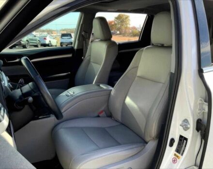 Белый Тойота Хайлендер, объемом двигателя 3.5 л и пробегом 43 тыс. км за 16700 $, фото 8 на Automoto.ua