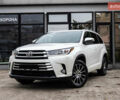 Белый Тойота Хайлендер, объемом двигателя 3.46 л и пробегом 26 тыс. км за 37950 $, фото 1 на Automoto.ua