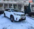Білий Тойота Хайлендер, об'ємом двигуна 3.46 л та пробігом 115 тис. км за 31700 $, фото 1 на Automoto.ua