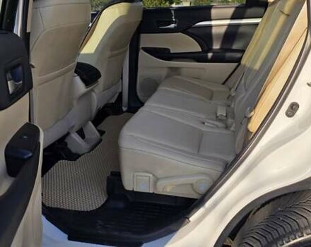 Білий Тойота Хайлендер, об'ємом двигуна 3.46 л та пробігом 98 тис. км за 35000 $, фото 14 на Automoto.ua