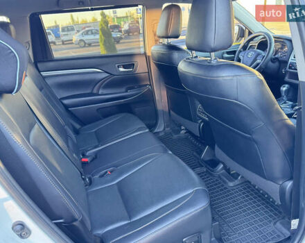 Белый Тойота Хайлендер, объемом двигателя 3.46 л и пробегом 149 тыс. км за 32700 $, фото 12 на Automoto.ua