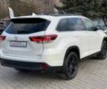 Белый Тойота Хайлендер, объемом двигателя 3.5 л и пробегом 125 тыс. км за 33600 $, фото 6 на Automoto.ua