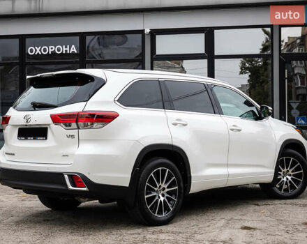 Белый Тойота Хайлендер, объемом двигателя 3.46 л и пробегом 26 тыс. км за 37950 $, фото 72 на Automoto.ua