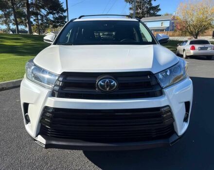 Белый Тойота Хайлендер, объемом двигателя 3.5 л и пробегом 36 тыс. км за 14000 $, фото 1 на Automoto.ua
