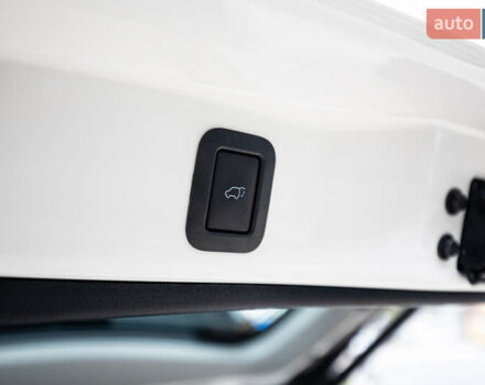 Белый Тойота Хайлендер, объемом двигателя 3.46 л и пробегом 26 тыс. км за 37950 $, фото 56 на Automoto.ua