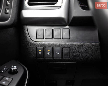 Белый Тойота Хайлендер, объемом двигателя 3.46 л и пробегом 26 тыс. км за 37950 $, фото 32 на Automoto.ua