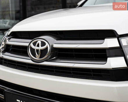 Белый Тойота Хайлендер, объемом двигателя 3.46 л и пробегом 26 тыс. км за 37950 $, фото 17 на Automoto.ua