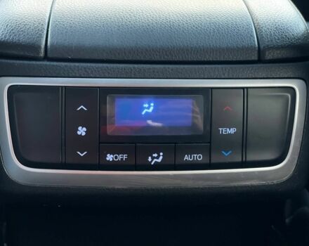 Белый Тойота Хайлендер, объемом двигателя 3.5 л и пробегом 125 тыс. км за 33600 $, фото 14 на Automoto.ua