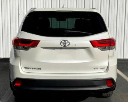 Белый Тойота Хайлендер, объемом двигателя 3.5 л и пробегом 43 тыс. км за 16700 $, фото 4 на Automoto.ua