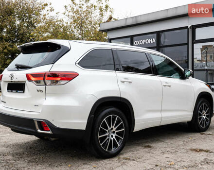 Белый Тойота Хайлендер, объемом двигателя 3.46 л и пробегом 26 тыс. км за 37950 $, фото 10 на Automoto.ua